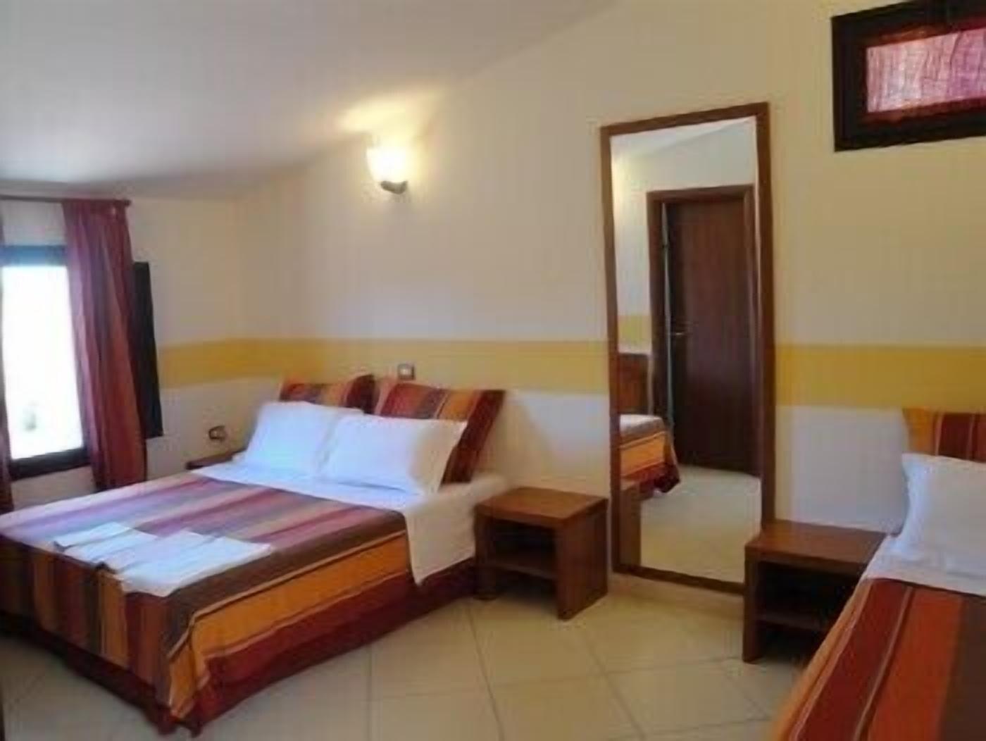 Villa Sunset B&B/Apartments Фонтане-Бьянке Экстерьер фото