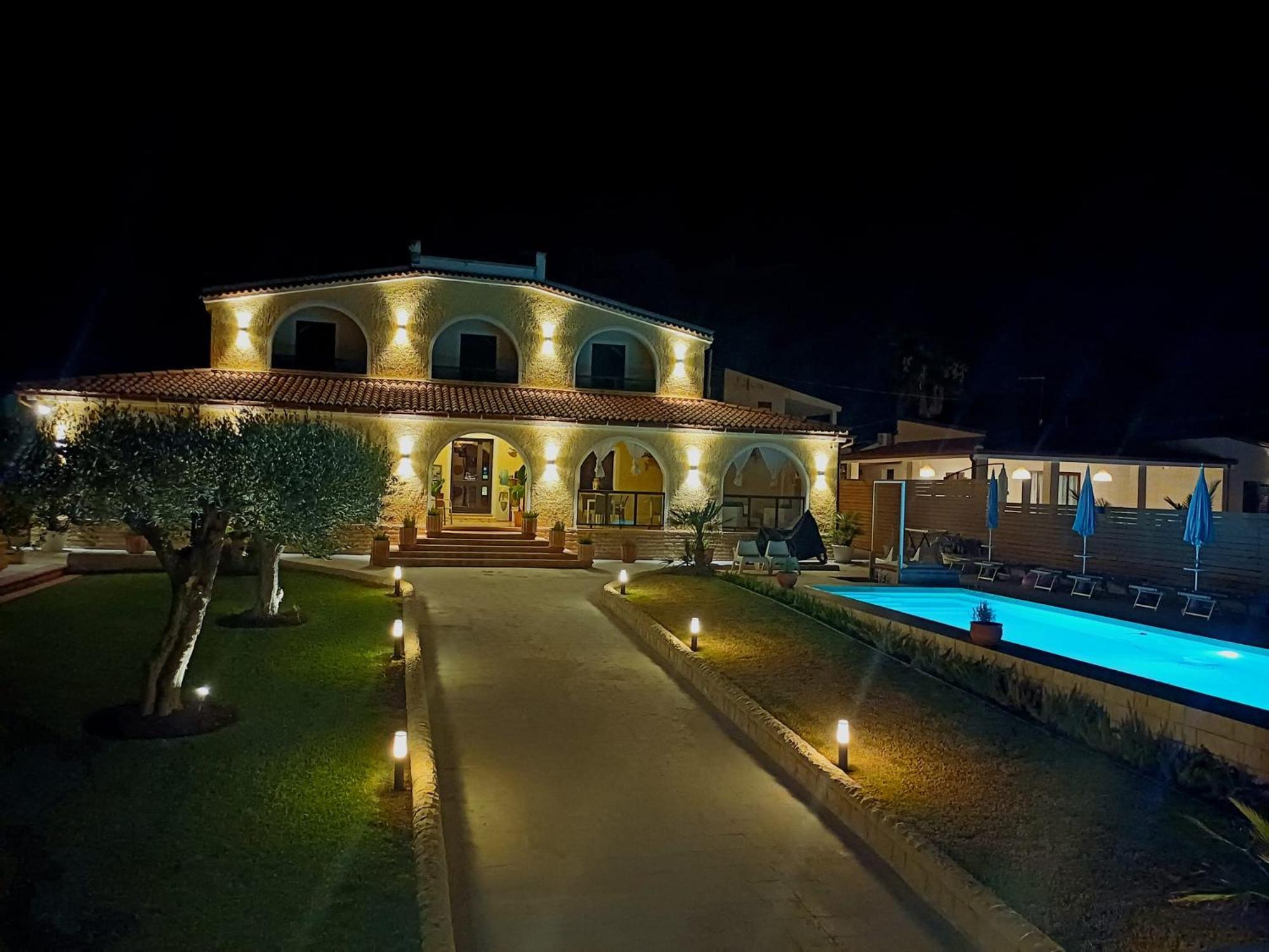 Villa Sunset B&B/Apartments Фонтане-Бьянке Экстерьер фото
