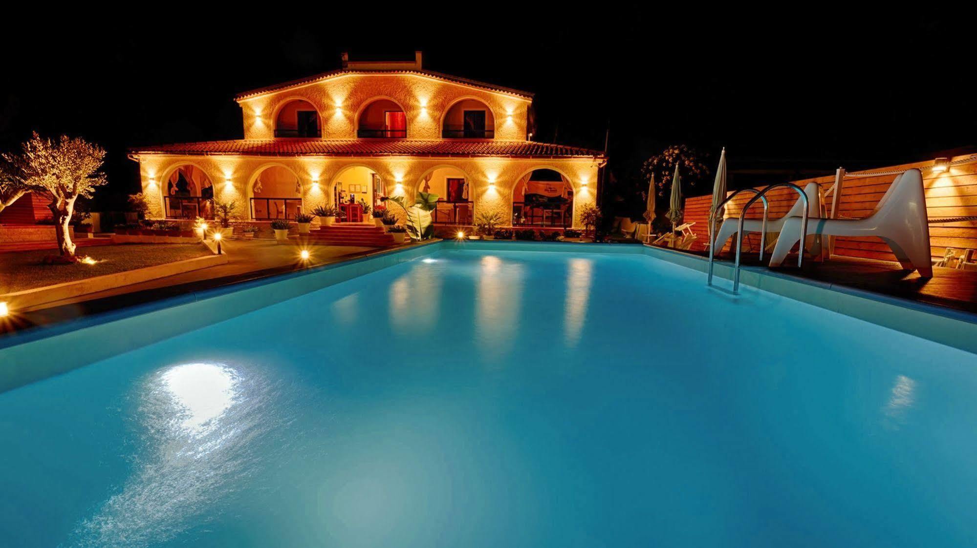 Villa Sunset B&B/Apartments Фонтане-Бьянке Экстерьер фото